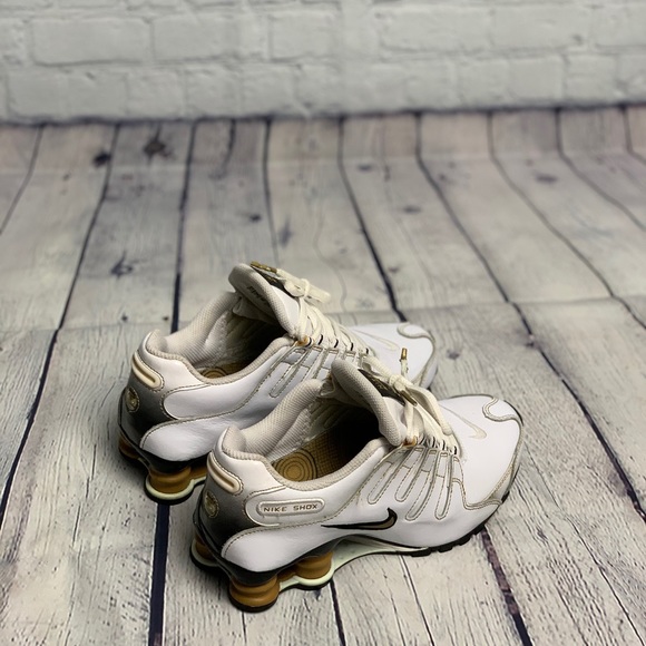 Nike Shox - Picture 3 of 4